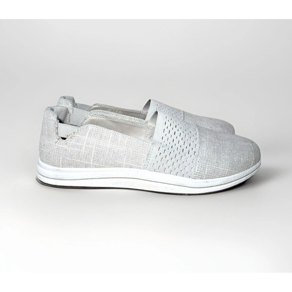 Clarks Cloud Steppers Breeze Vibe Casual Flats Size 9M Comfort Slip-On Shoes NEW